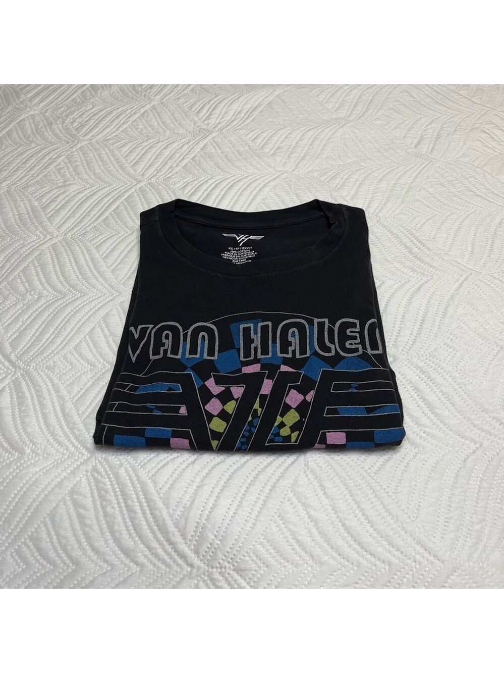 Van Halen Women’s Black Short Sleeve Tee Shirt. Size XS